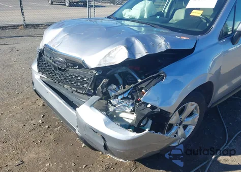 2014 Subaru Forester 2.5I Premium z USA, uszkodzony, nr VIN JF2SJAECXEH542229